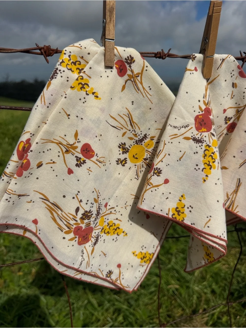 Vintage mid century Oleg Cassini  Floral Brown Yellow Napkin Set